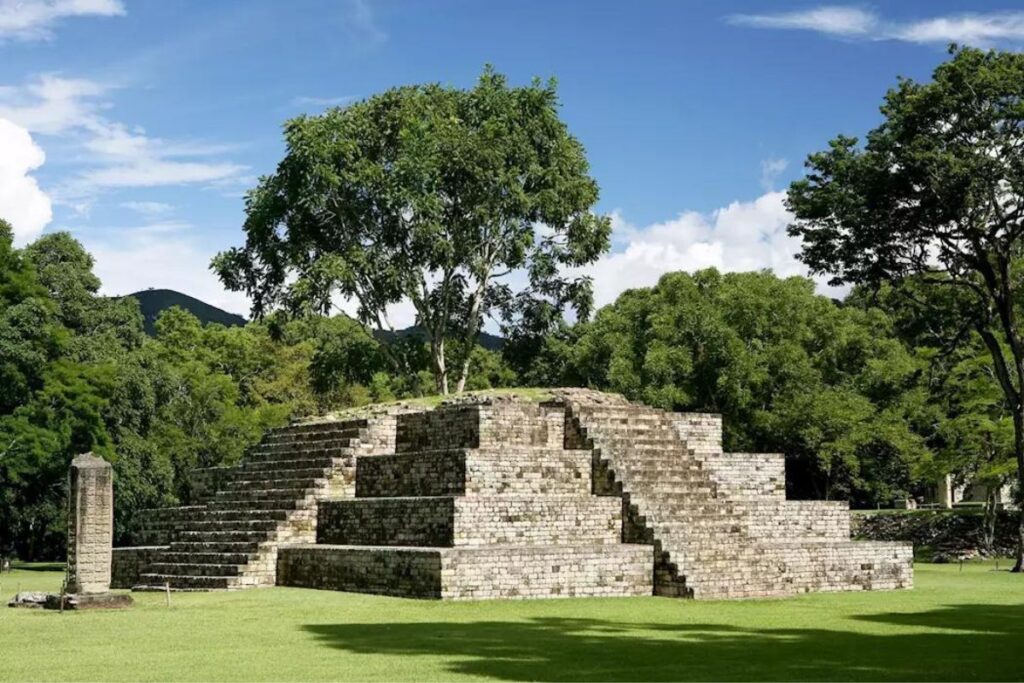 Copan Ruinas Honduras_ Mayan Ruins Travel Guide- Pak Punjab Canada (2)